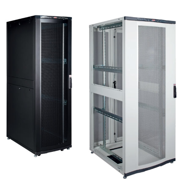 Rack-uri și Cabinete Metalice 19"